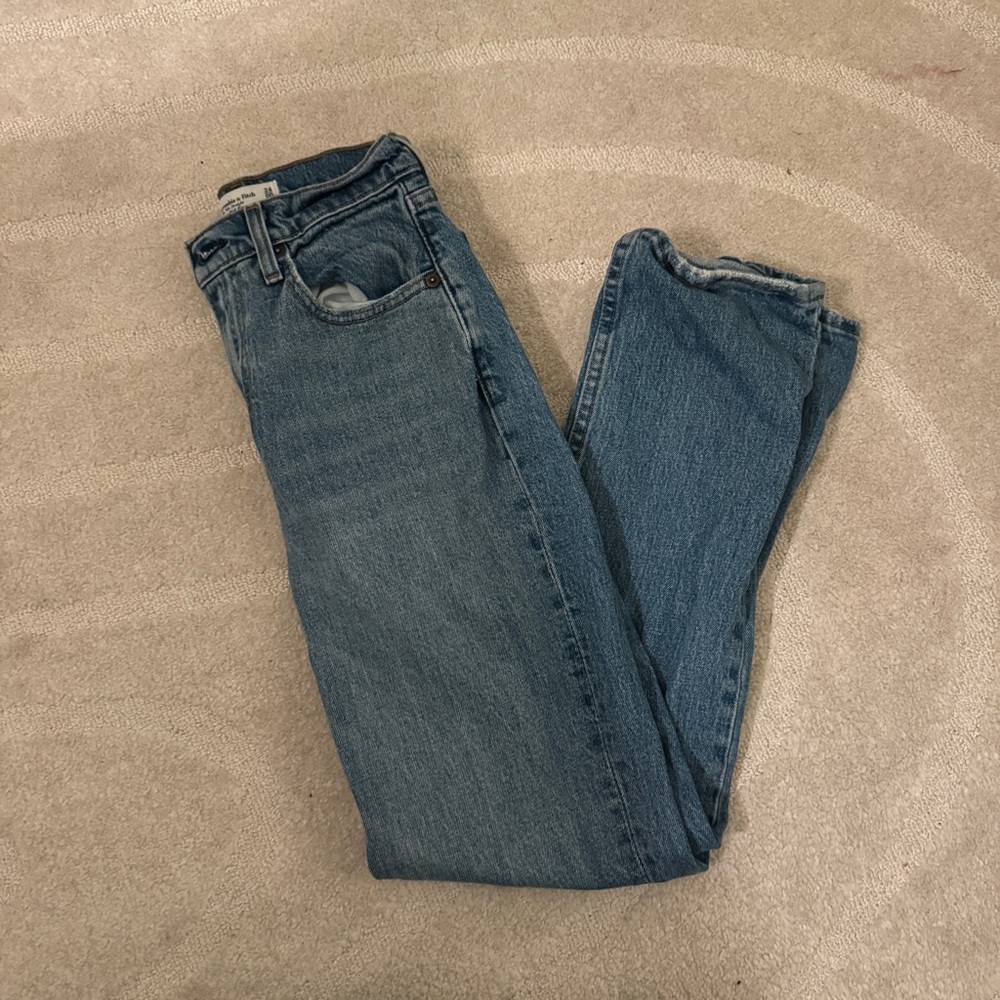 Abercrombie jeans - Picture 2 of 4